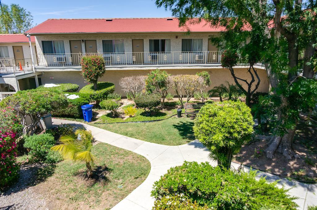 California Suites Hotel San Diego Exterior photo